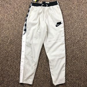 Nike NSW Tear Away Woven Pants BV4546-072